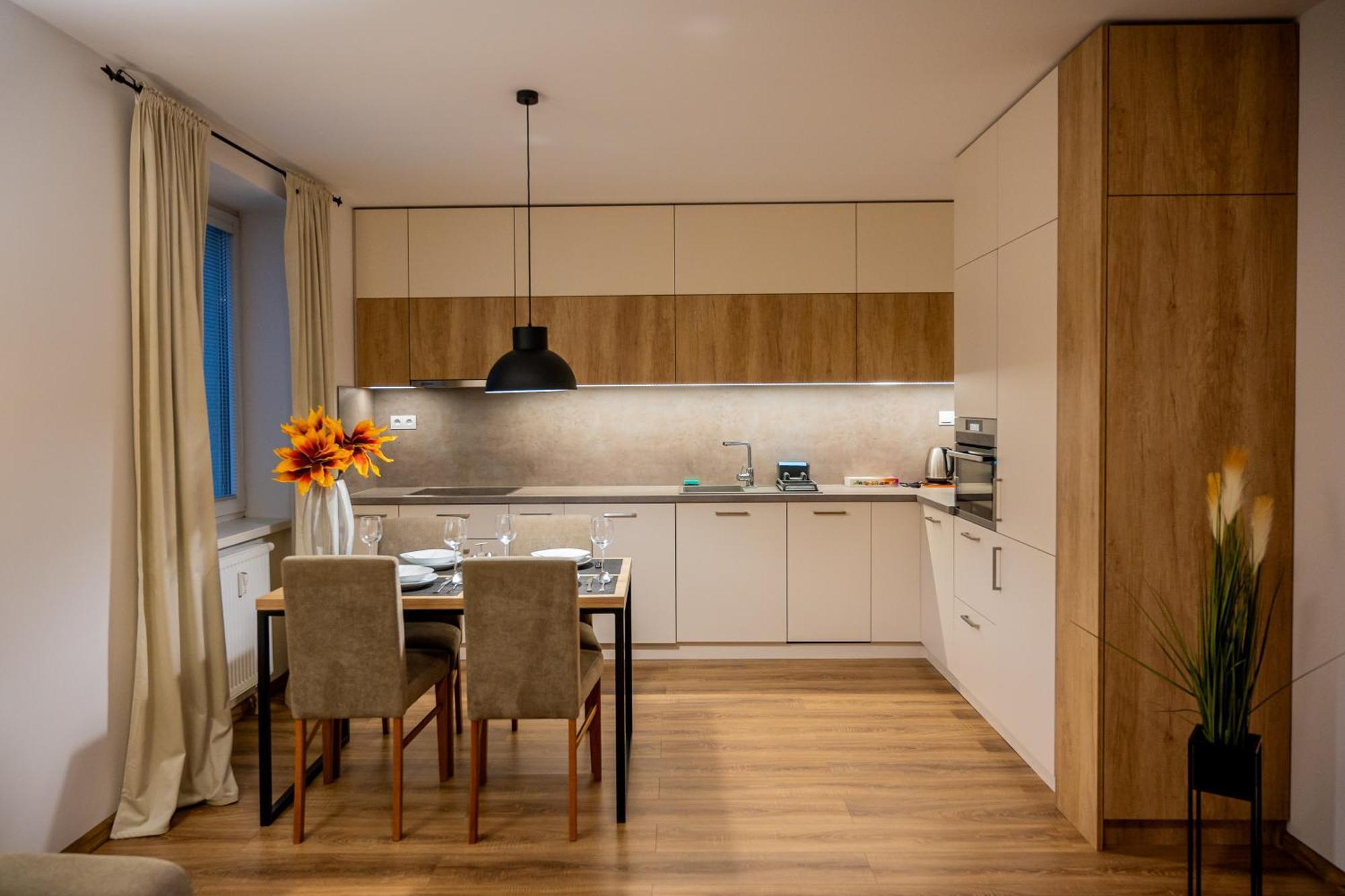 Old Town City Center Apartment 1 - Private Parking Included Košice Exterior foto
